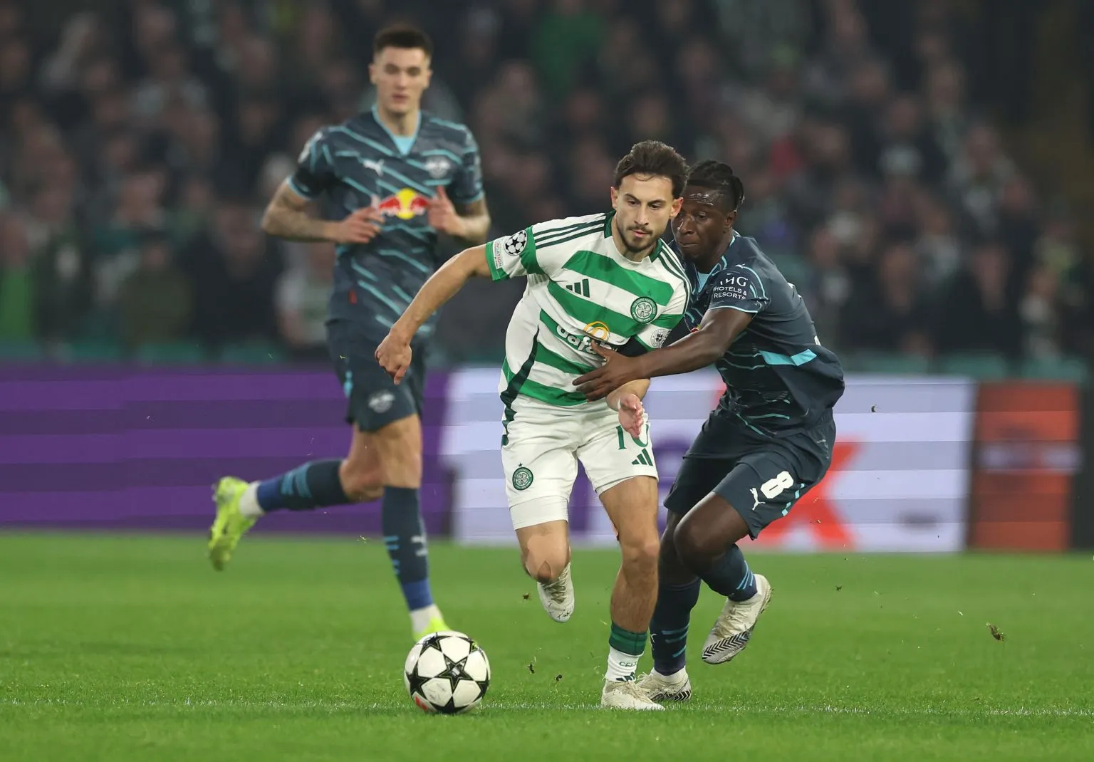 ¡Celtic Aplasta a Leipzig! La Noche de Nicolás Kühn en Glasgow