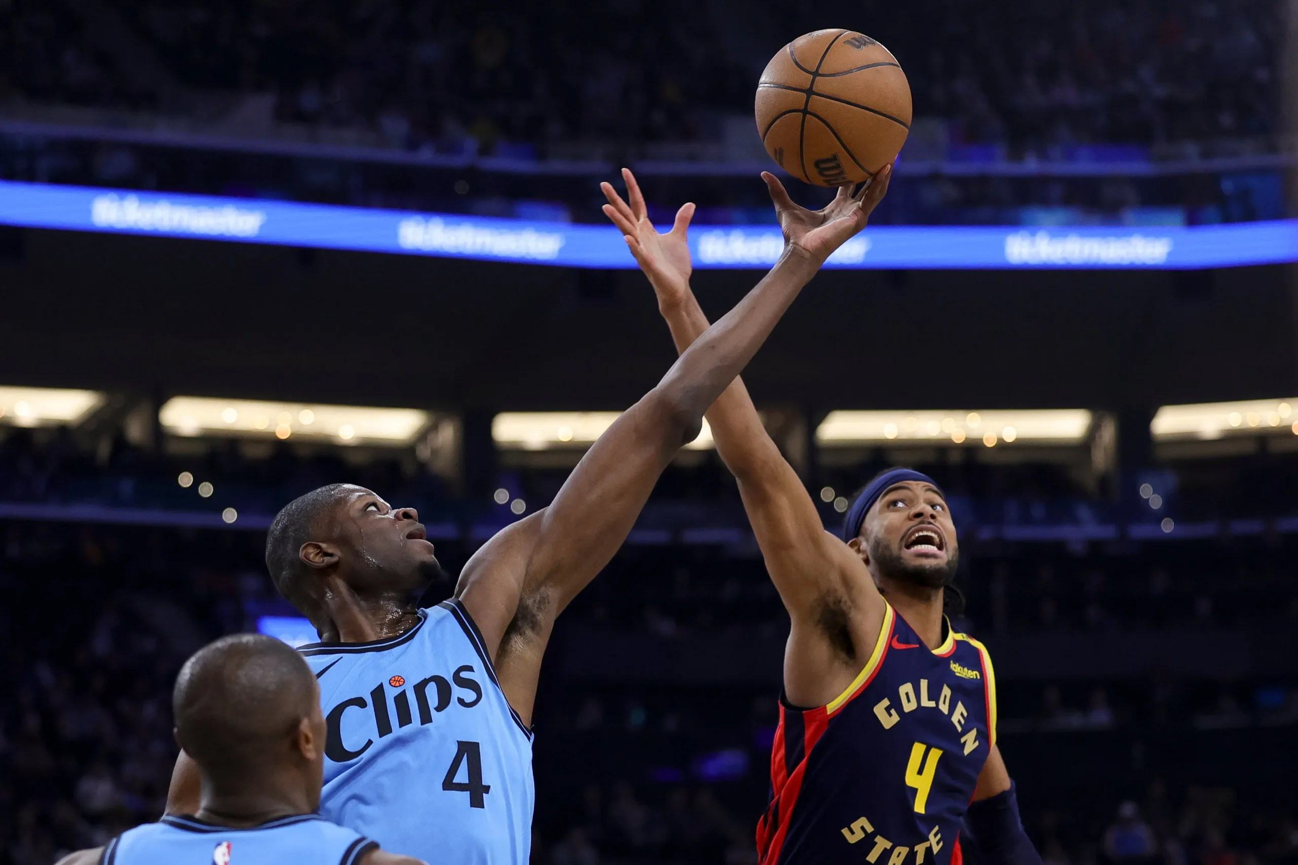 ¡Increíble! Clippers sorprenden a Warriors en un duelo épico