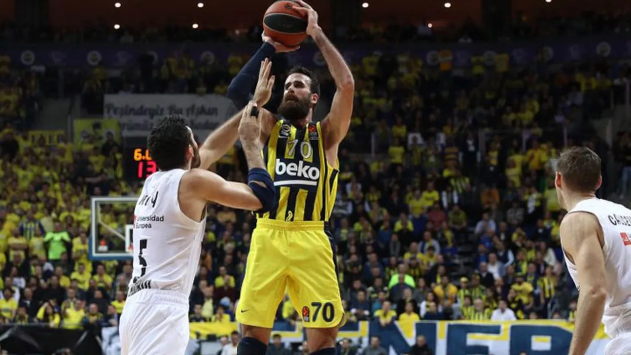 ¡Increíble! El Real Madrid se enfrenta al Fenerbahçe en un duelo que promete emociones al límite