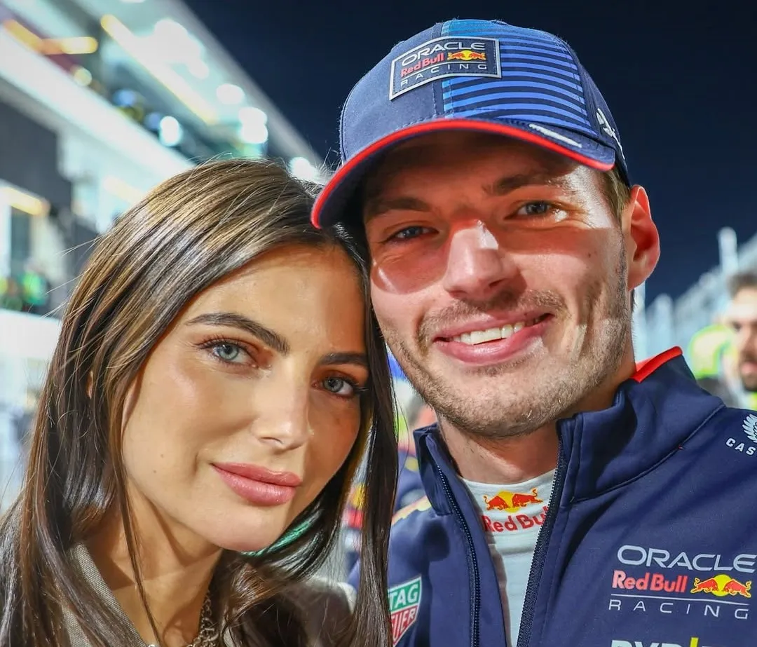 Kelly Piquet: La Influencer que Conquista el Paddock y Enfrenta el Ciberacoso