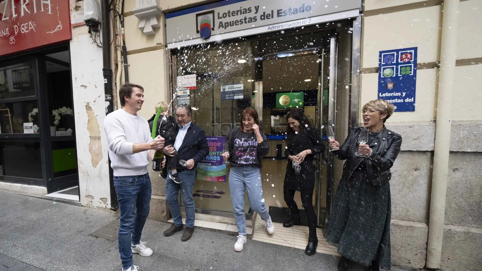 ¡La Lotería de Navidad 2024: Un Mensaje de Solidaridad que Conmueve a España!