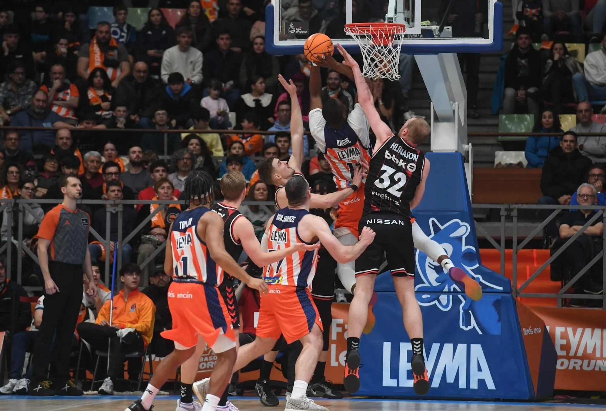 ¡Leyma Coruña vs Bilbao Basket: El Duelo que Decidirá el Futuro de la Temporada!