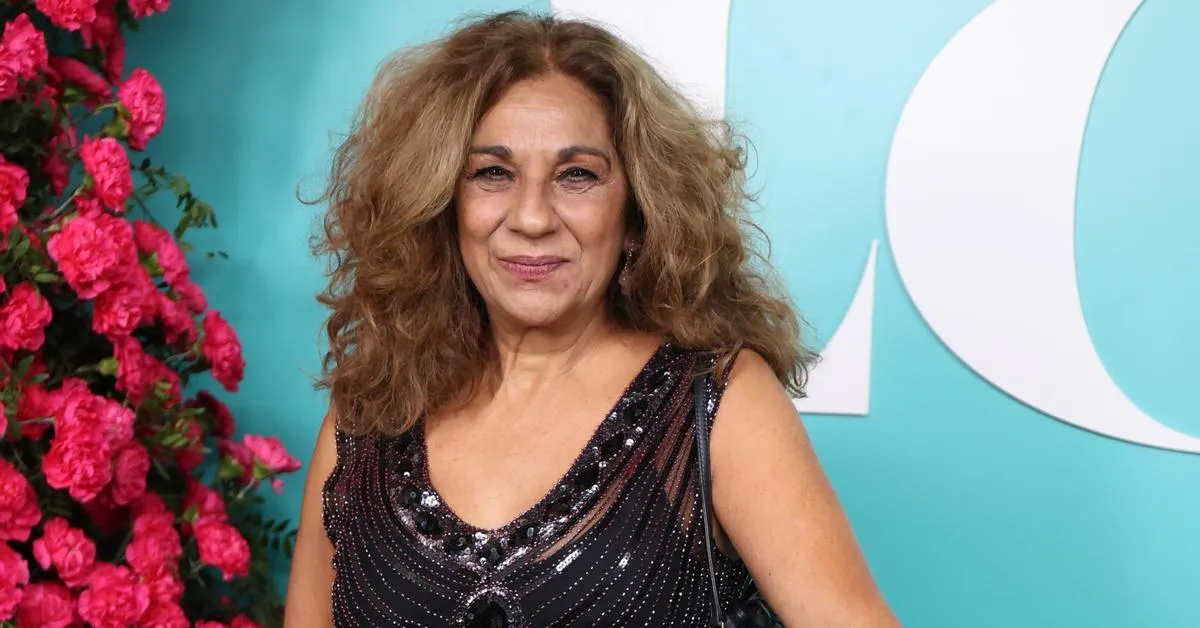 ¡Lolita Flores desata la locura en los teatros de España! ¿Qué la mantiene joven?