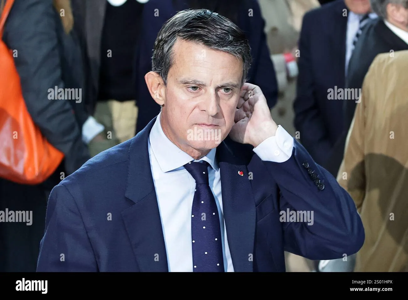 ¡Manuel Valls en el Ojo del Huracán! Descubre por qué su nombre arrasa en las tendencias de España