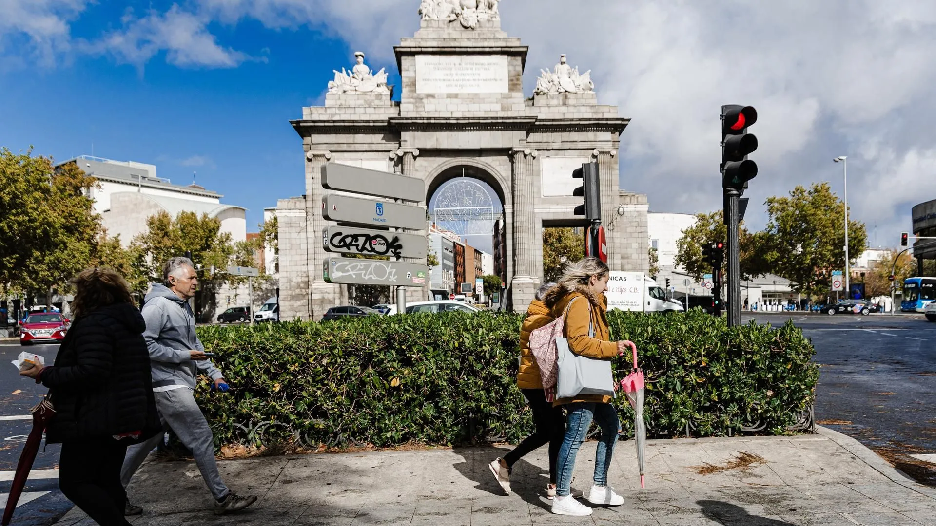 ¡Alerta en Madrid! La borrasca Herminia desata caos con vientos huracanados y lluvias torrenciales