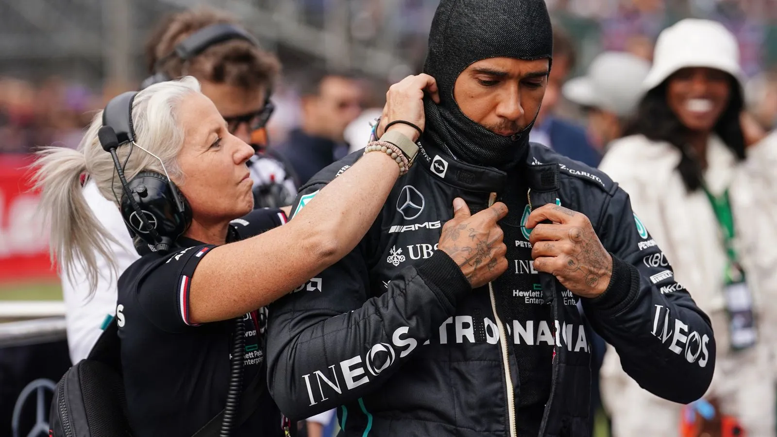 Angela Cullen: El Secreto Detrás del Éxito de Lewis Hamilton que Nadie Conocía