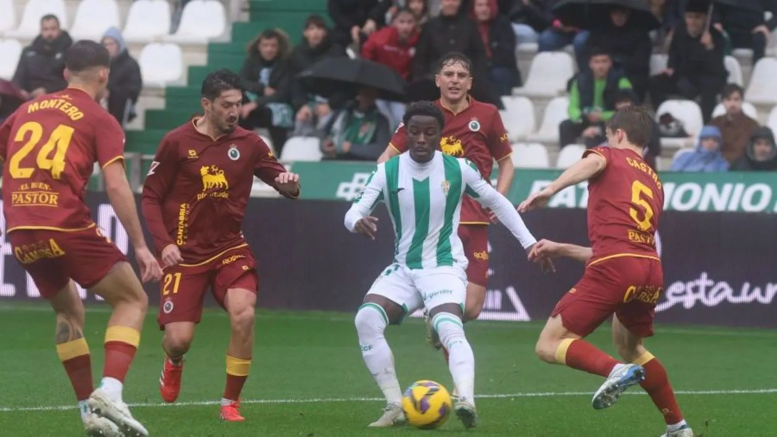 ¡Córdoba se enfrenta al gigante Racing de Santander! ¿Podrán los blanquiverdes dar la sorpresa?