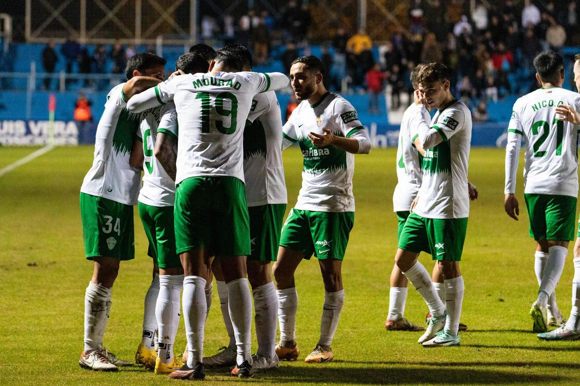 ¡Drama en Elche! El Sporting Gijón cae 2-1 y se complica la temporada