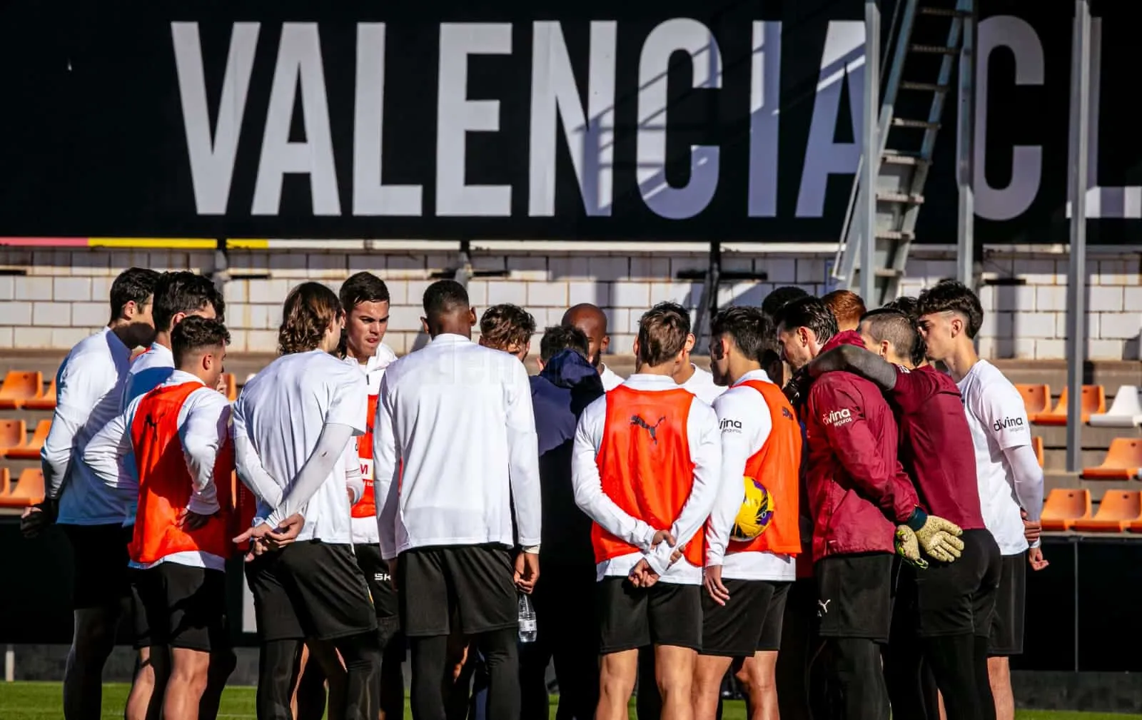 ¡El Clásico de Mestalla! Real Madrid y Valencia se enfrentan en un duelo imperdible