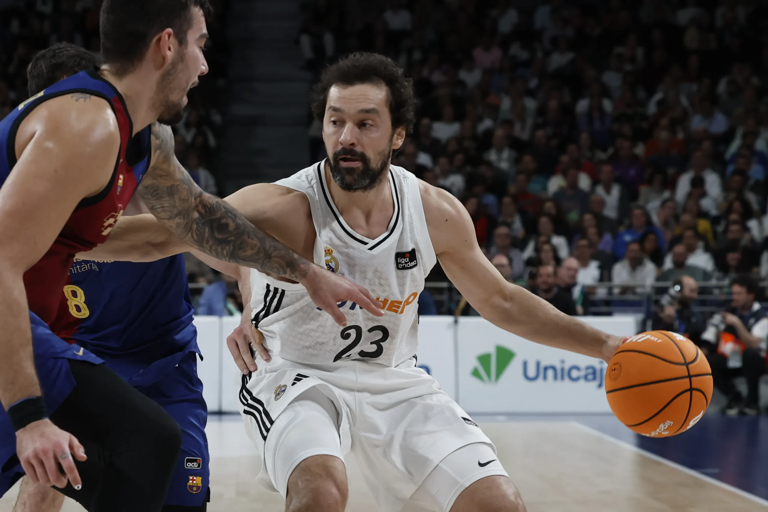 ¡El Clásico del Baloncesto! Baskonia y Real Madrid se Enfrentan en un Duelo Épico