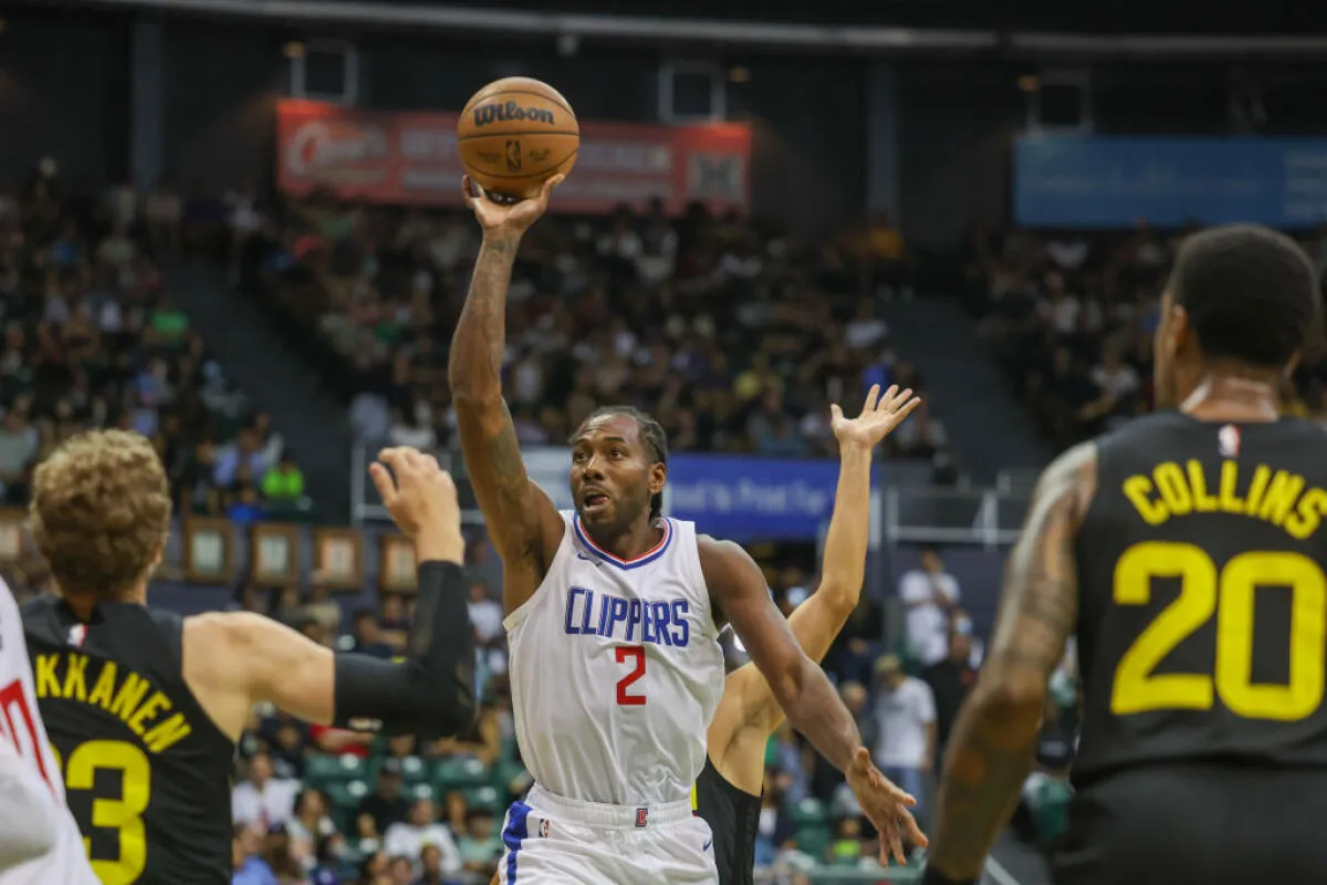 ¡El Duelo del Año! Spurs y Clippers se Enfrentan en una Batalla Épica