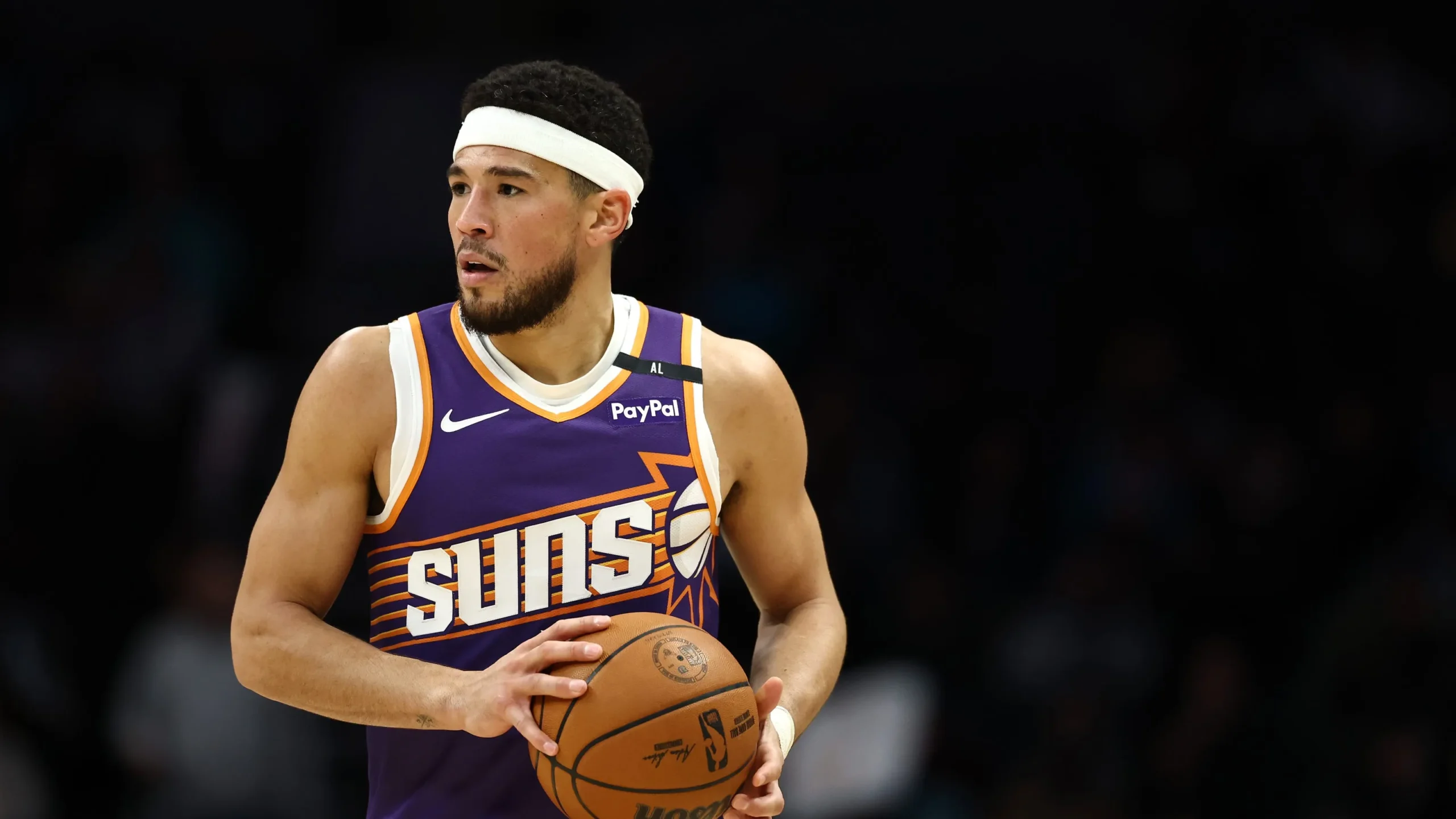 ¡Increíble duelo! Suns y Hawks se enfrentan en un partido que promete emociones fuertes