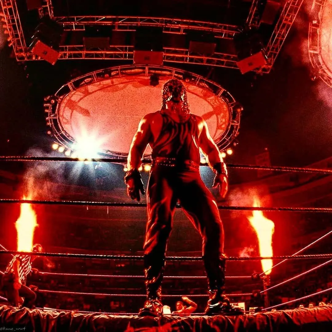 ¡Kane regresa a la acción! Descubre la sorprendente evolución del monstruo de la WWE