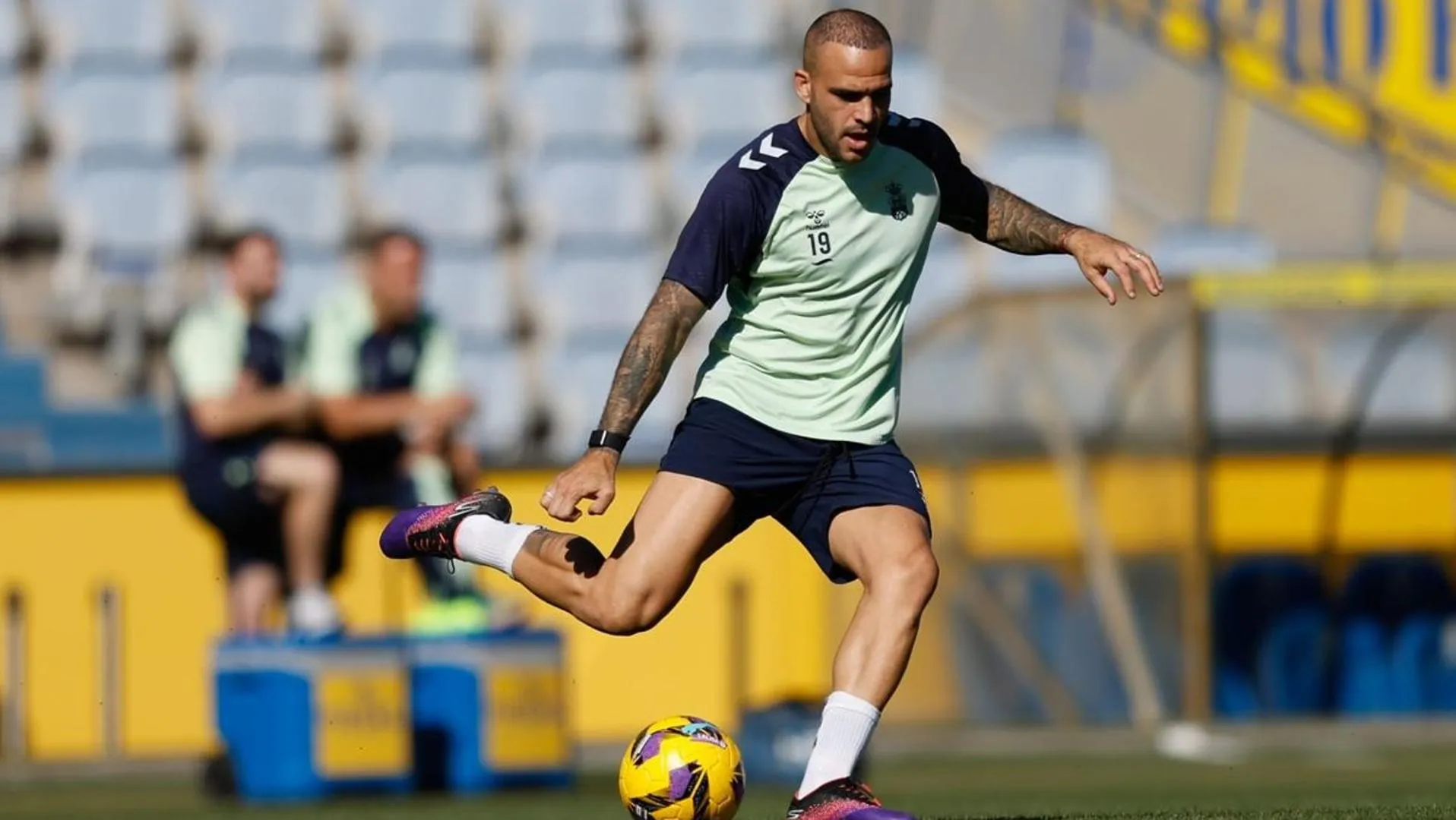 ¡UD Las Palmas se prepara para un duelo épico contra Getafe! No te lo pierdas