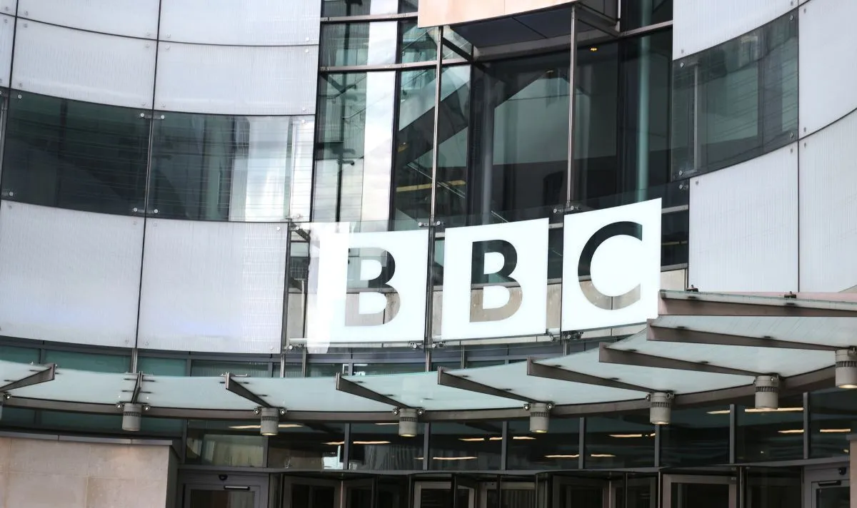 ¡Descubre cómo la BBC está revolucionando el periodismo digital en España!