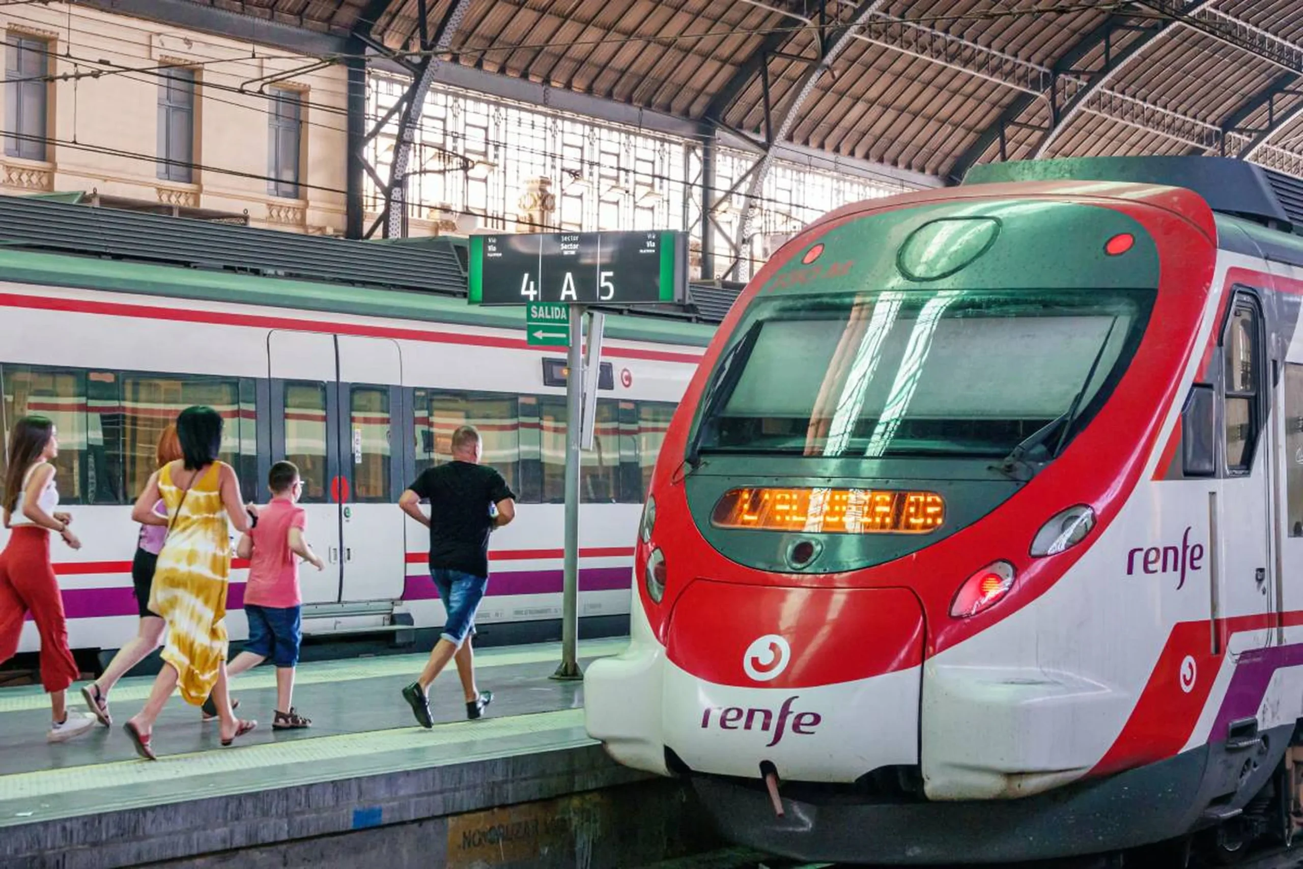 ¡Alerta! Huelga de Renfe: Descubre qué trenes se verán afectados y cómo te impactará