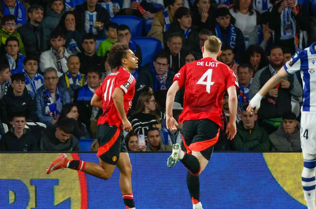 ¡Batalla Épica! Arsenal Desafía a Manchester United en la Carrera por el Título