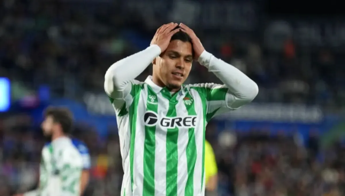 ¡Cucho Hernández Regresa a España para Brillar en el Betis! ¿Qué Sorprenderá Esta Temporada?