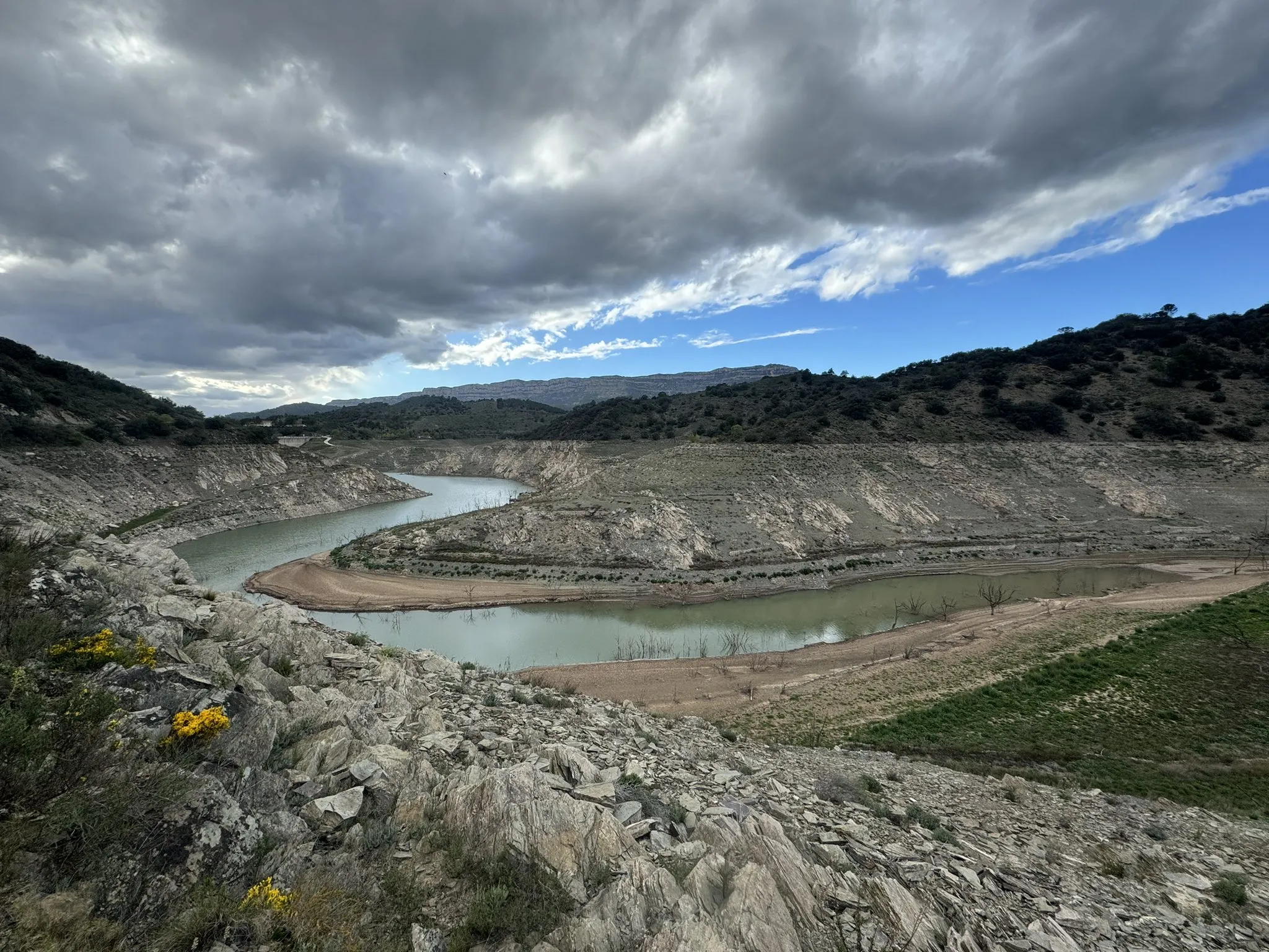 ¡Descubre el gran secreto detrás de los embalses en España que todos están comentando!