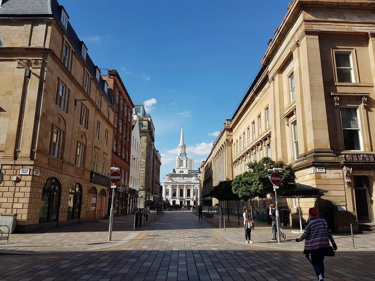 ¡Descubre por qué Glasgow está revolucionando las tendencias en España!