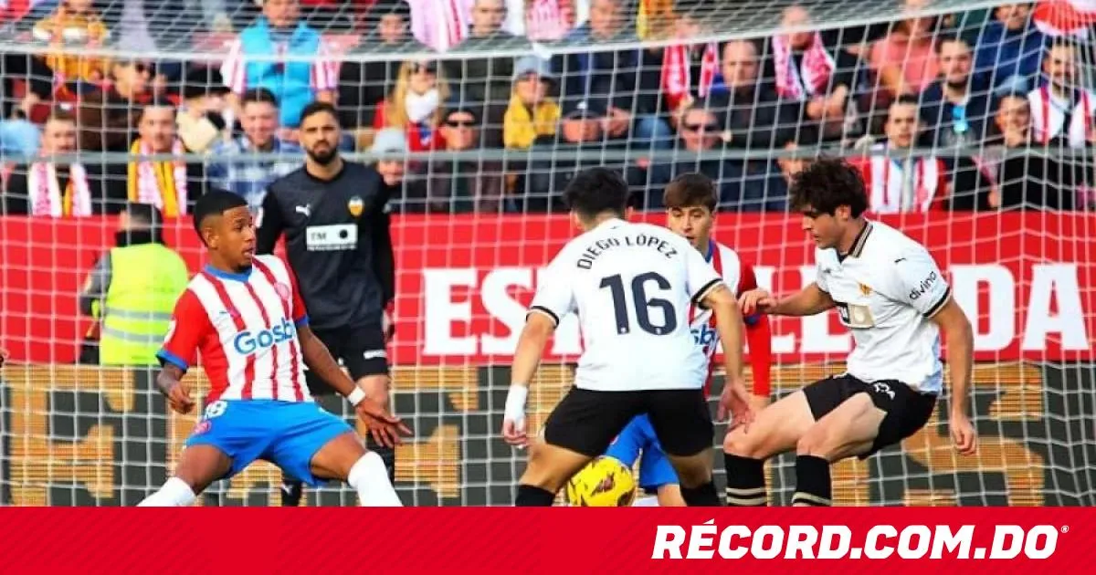 ¡El Gran Duelo! Girona y Valencia se Juegan Más que Tres Puntos