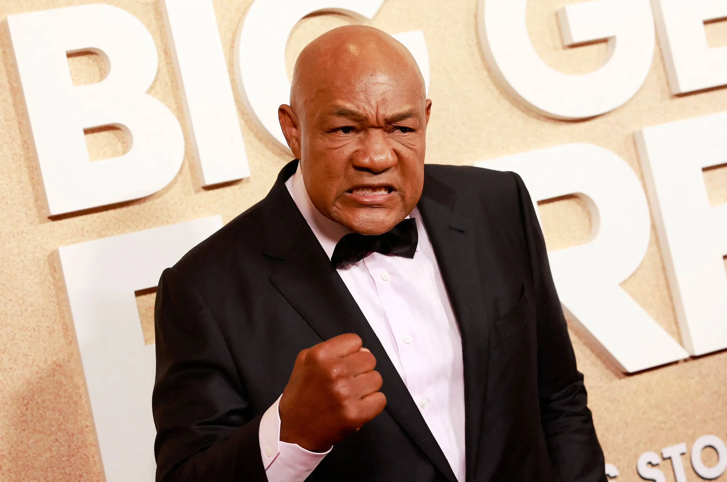 ¡Increíble! George Foreman revela su secreto para mantenerse en forma a los 71 años