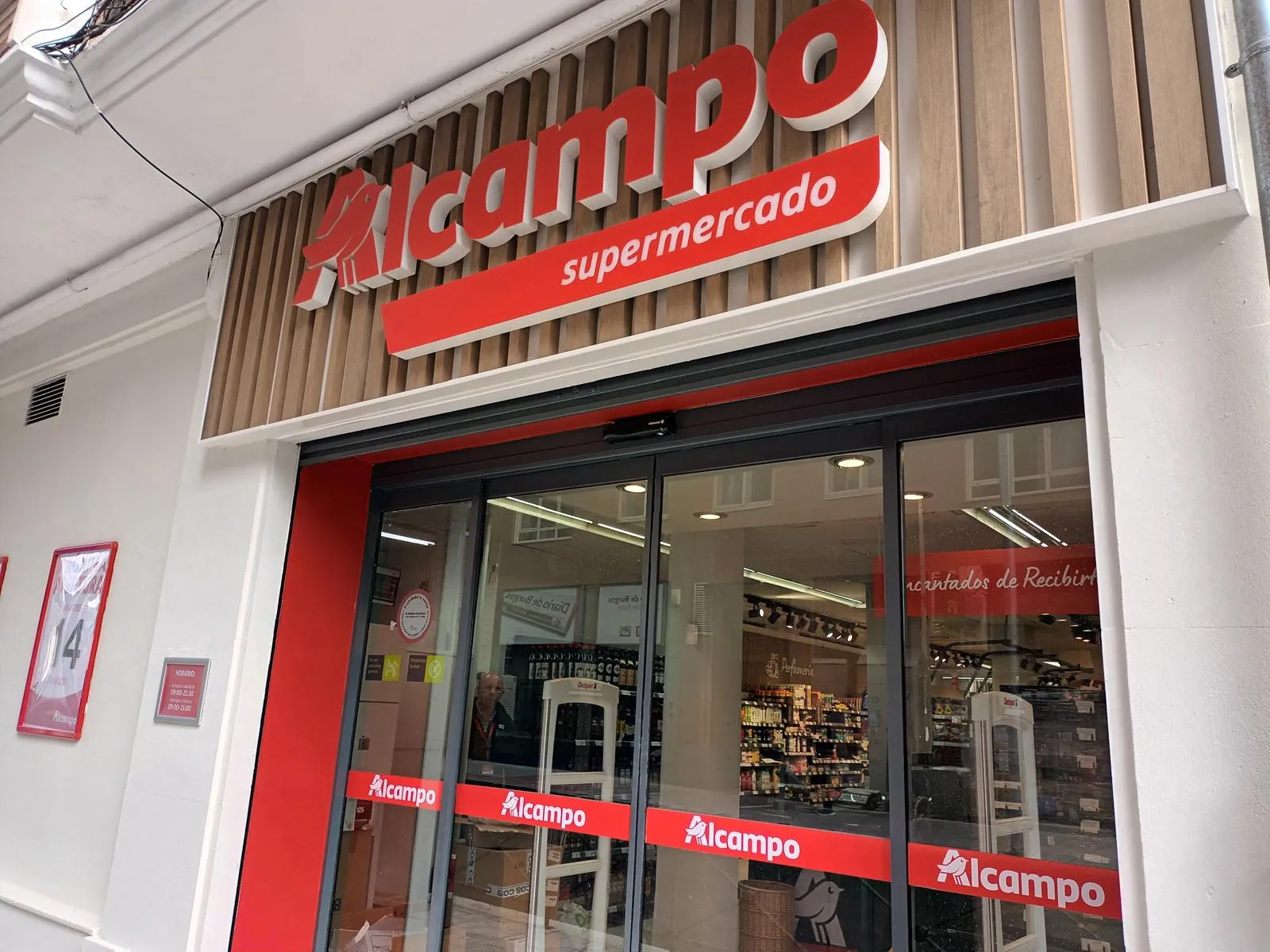 ¡Alerta en España! El sorpresivo cierre de supermercados Alcampo que está revolucionando el mercado