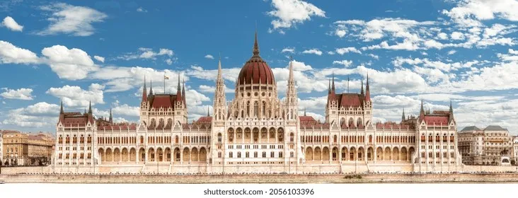 ¡Descubre por qué Budapest está robando el corazón de España en 2025!
