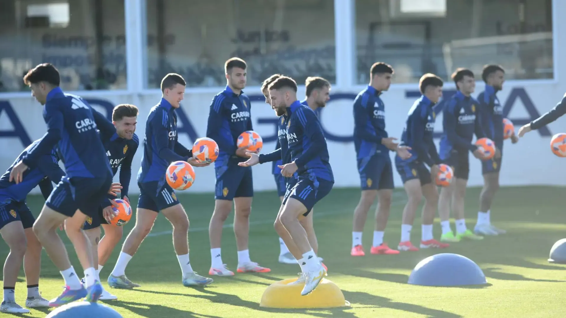 ¡El Duelo del Siglo! Real Zaragoza y Cartagena se Enfrentan en un Partido Decisivo