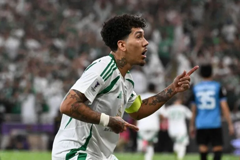 ¡El Gran Duelo! Al-Shabab y Al-Ahli Saudi se Enfrentan en un Partido Decisivo