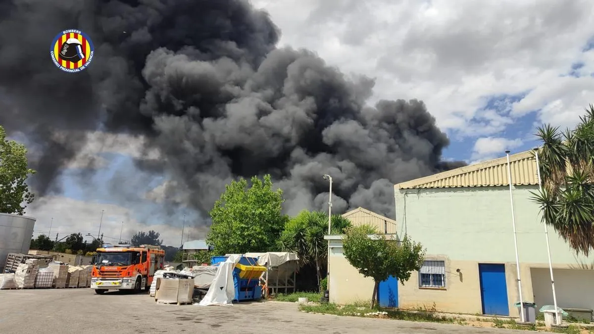 ¡Impactante! El incendio en Silla, Valencia, desata el caos y la preocupación en toda España