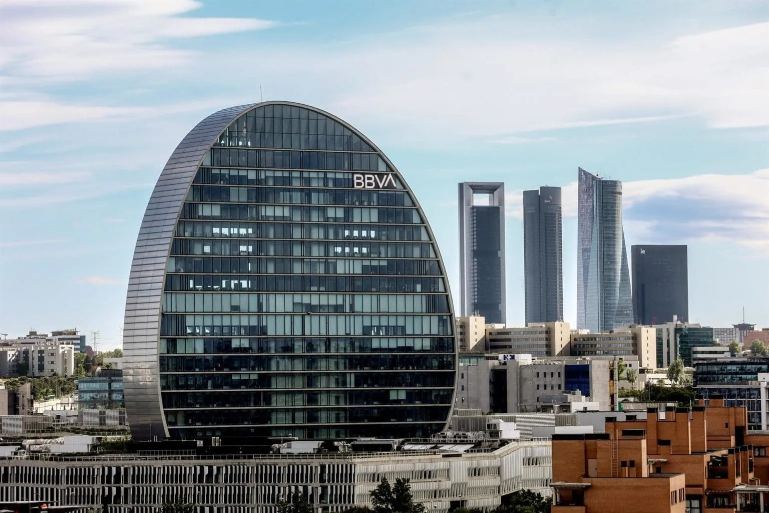¿Qué significa la consulta pública sobre la OPA del BBVA al Sabadell? Descúbrelo aquí